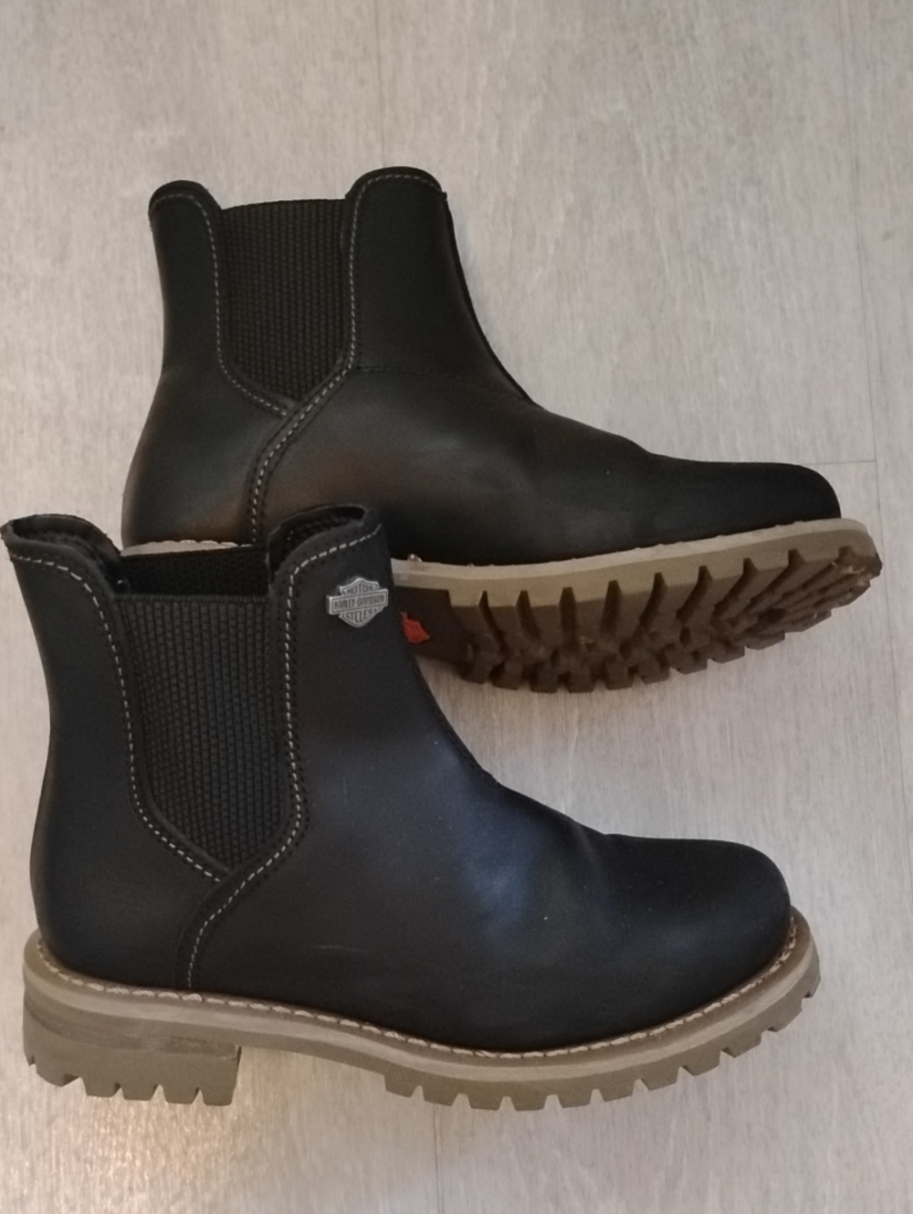 Harley-Davidson Women's Black Chelsea Ankle Boots with Tan Lug Sole